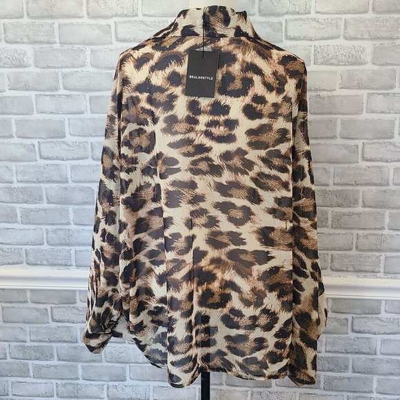 Beulah Style Sheer One Size Over Shirt Top Leopard Print Button Up Glam NEW - Picture 3 of 9